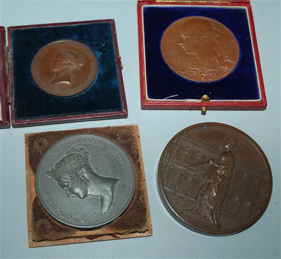 2 Wyon Royal Exchange bronze commemorative medals, Diamond Jubilee medal & a City of London white metal medal, 1837 (cases a.f)